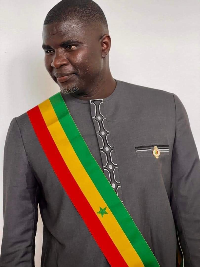 Rassoul__ly's tweet photo. 📌 Le Député Amadou Ba annonce une proposition de loi pour enlever la confidentialité sur la déclaration de patrimoine ❤️🔥🇸🇳

LIBÉRATION 🎙️ https://t.co/hlMoU7iLIg