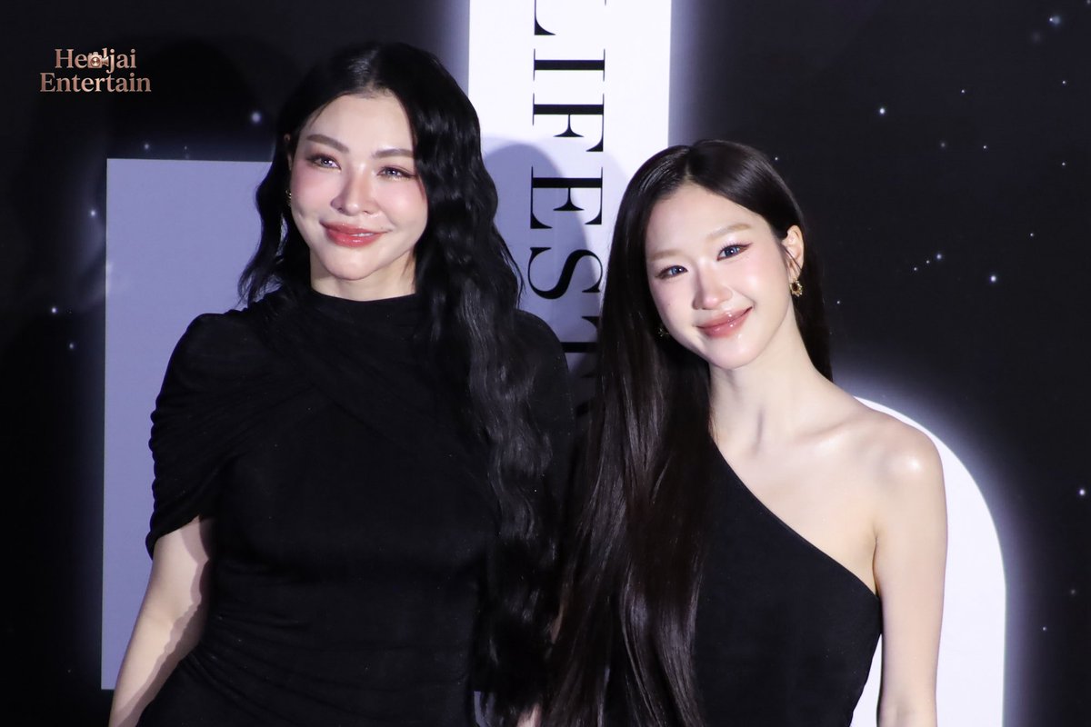 HealJaiEnt's tweet photo. "ฝ้าย - อะตอม" ร่วมเดิน Black Carpet ในงาน "Lifestyle Asia 50 Icons 2026"🖤

FAYEATOM GLOBAL RISING ICONS
#LSA50ICONSxFayeAtom

#FayeAtom #ฝ้ายอะตอม 
#FayePeraya #AtomPariya
#LSA50ICONS2026 
#LSA50ICONS https://t.co/gYN50sUawb