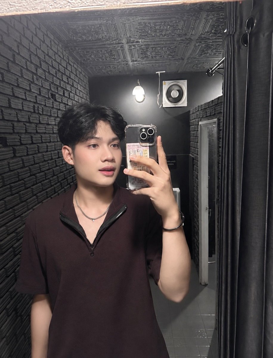 Bolloz8's tweet photo. ชวนเที่ยวหน่อยค้าบ #นครปฐม #ศาลายา  #ชช https://t.co/kujrCCH80K