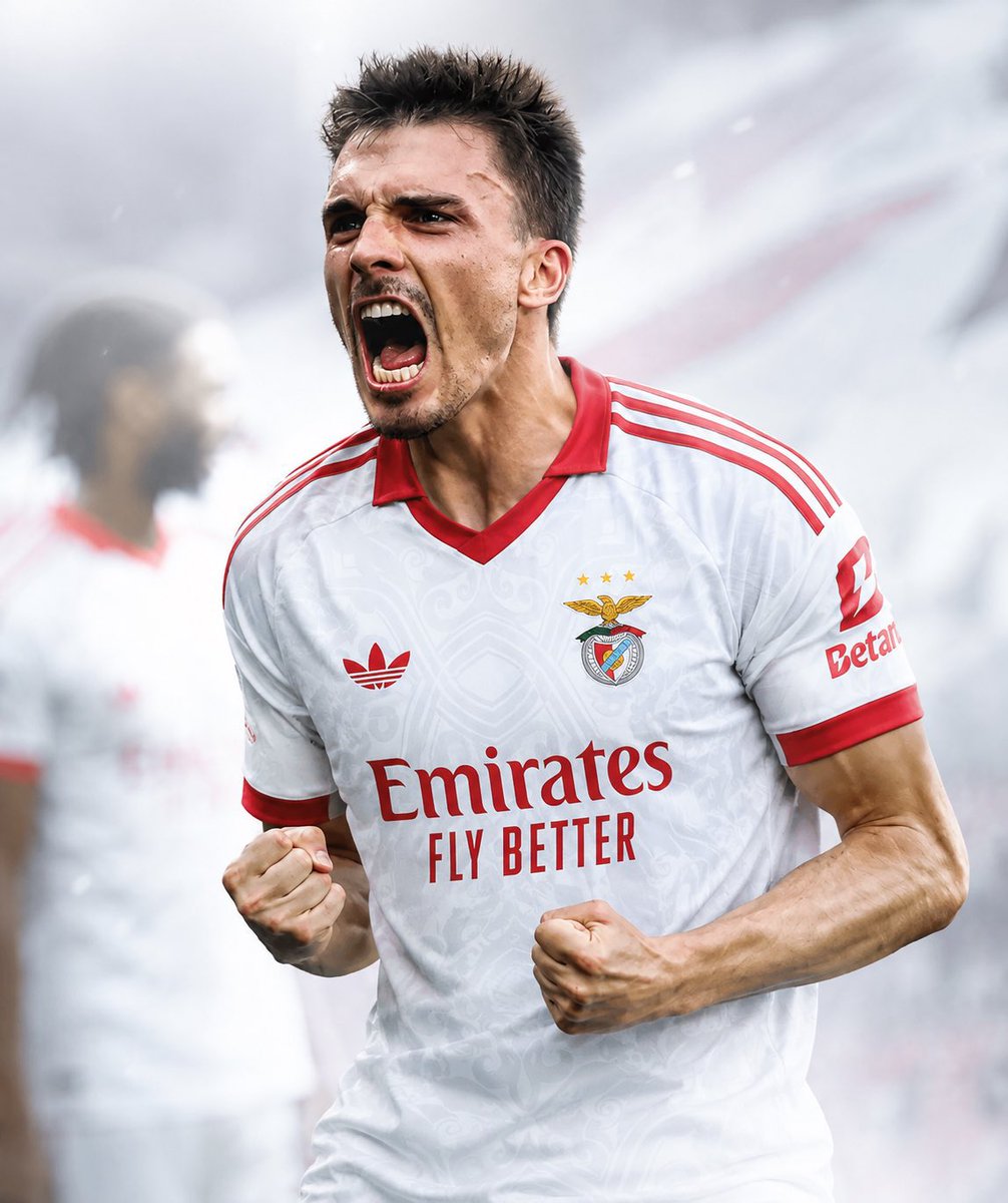 aguiadaily's tweet photo. 🚨 João Palhinha vai mesmo ser jogador do SL Benfica 🦅

@SICNoticias e @sporttvportugal noticiam que Benfica e Bayern chegaram a acordo por 15M€ +5M€ em variáveis.

Final da novela à vista 👀 https://t.co/hOSuxuTQx1