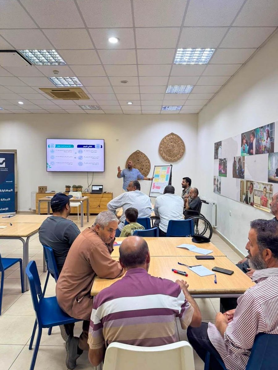 jordanriverfdn's tweet photo. تنفيذ جلسة توعوية ل 20 رجل ضمن مشروع خدمات حماية الطفل المقدمة للفئات الأكثر ضعفا من السكان في الأردن بتمويل من منظمة اليونسيف حول حماية الأطفال في العالم الرقمي. 
@UNICEFJordan https://t.co/oruyBOt4qu