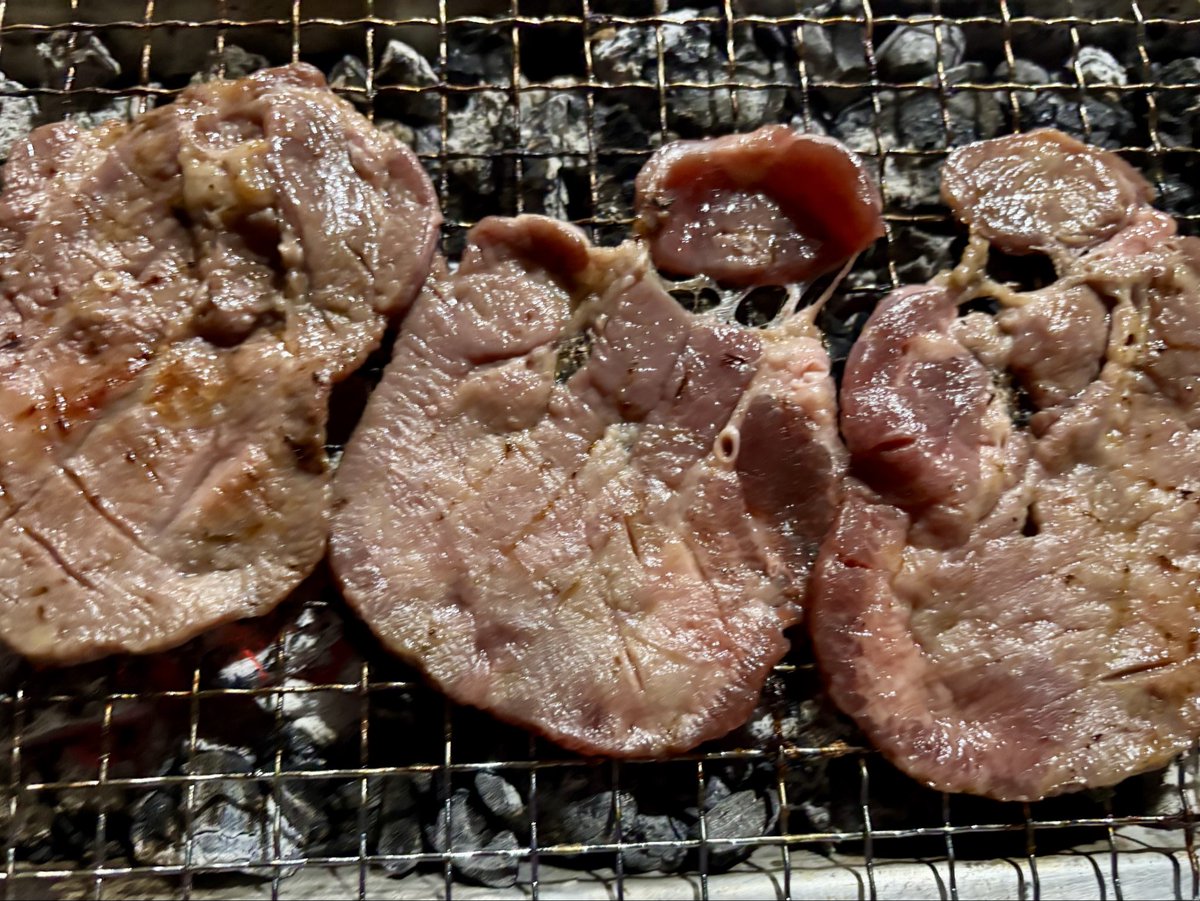 6O7gg's tweet photo. 昨日今日とやだらと暑い日です🥵
お盆以来のＢＢＱがしたいです🍺 https://t.co/Vr8SnRIlSX
