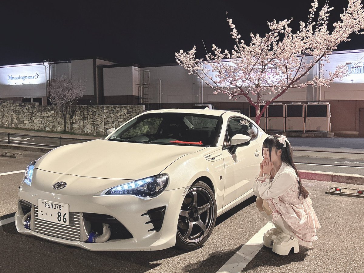 86lover_86only's tweet photo. マフラーは爆音じゃないけど、LSDはバキバキうるさい86に乗ってます♡(って言いたい🥺)

デフ買うだけ買って組んでない😇
早く組みたい https://t.co/DYvvq2Il8g