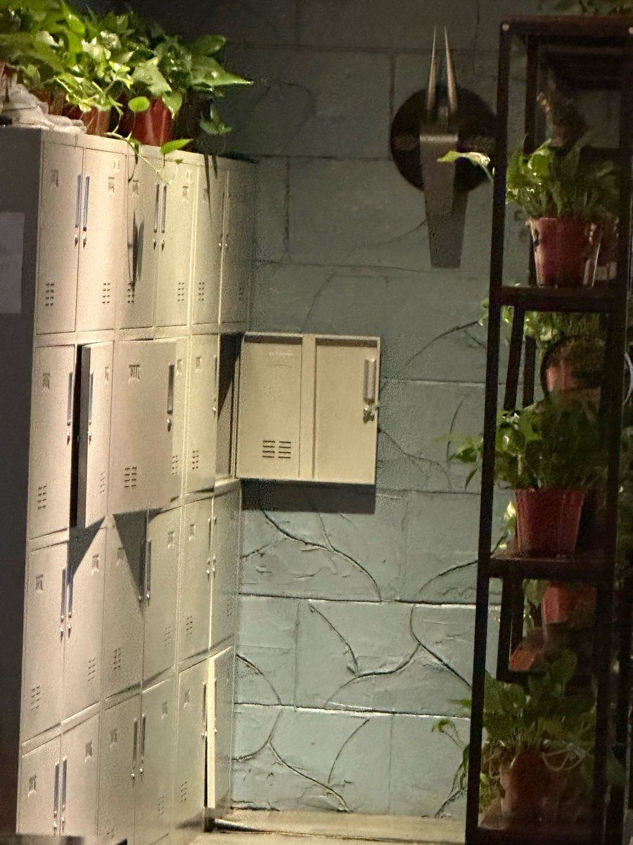AutumnDebrsy's tweet photo. Got stuck in a neon-lit escape room Solved the 3-digit locker puzzle 5 times in 10 mins—brain win or room hack https://t.co/BlQX0AaJkL