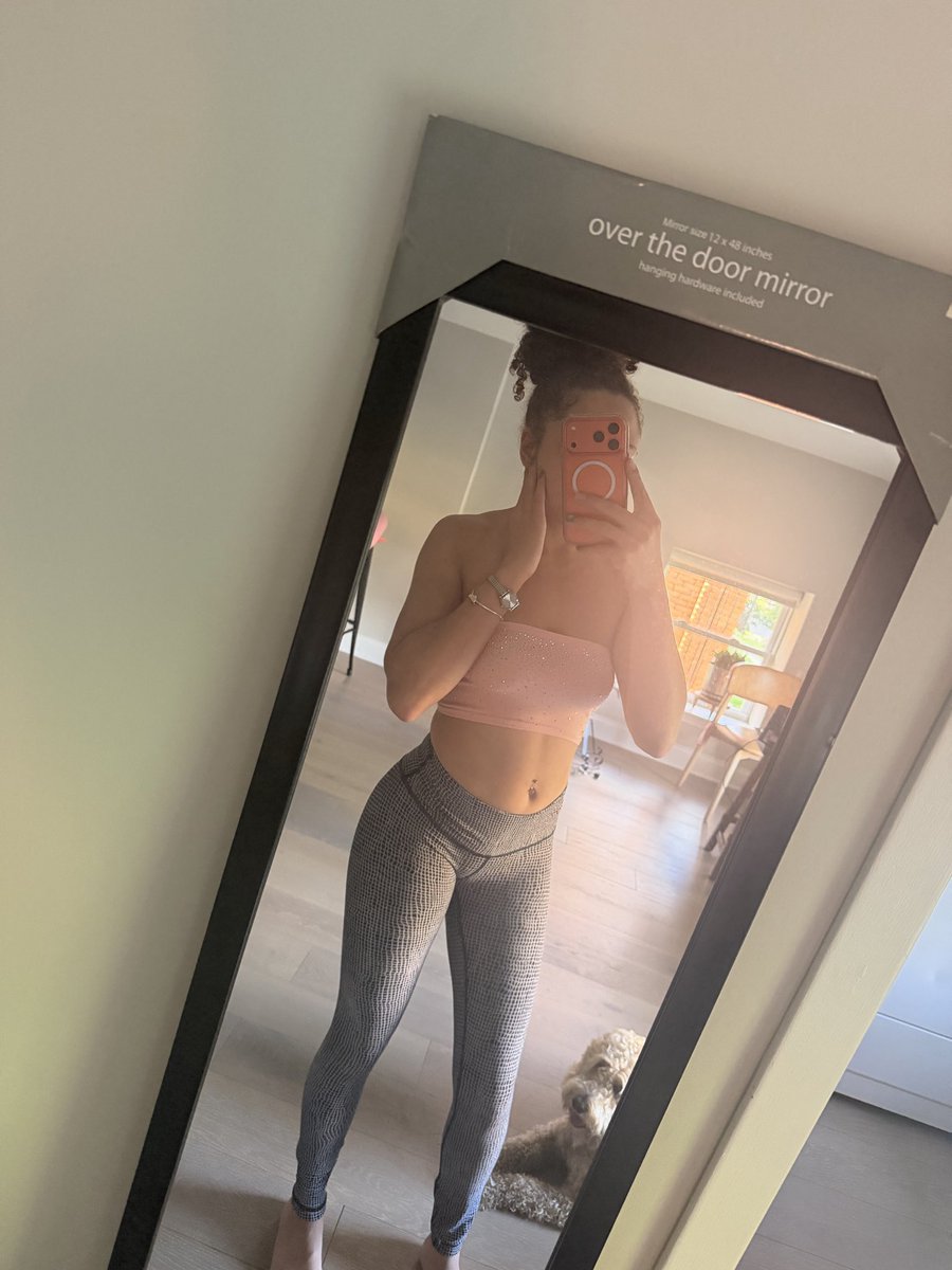 prettykittyxxxx's tweet photo. i just think my body is really tea 🥺🫶🏼 https://t.co/dc8rQhe2WV