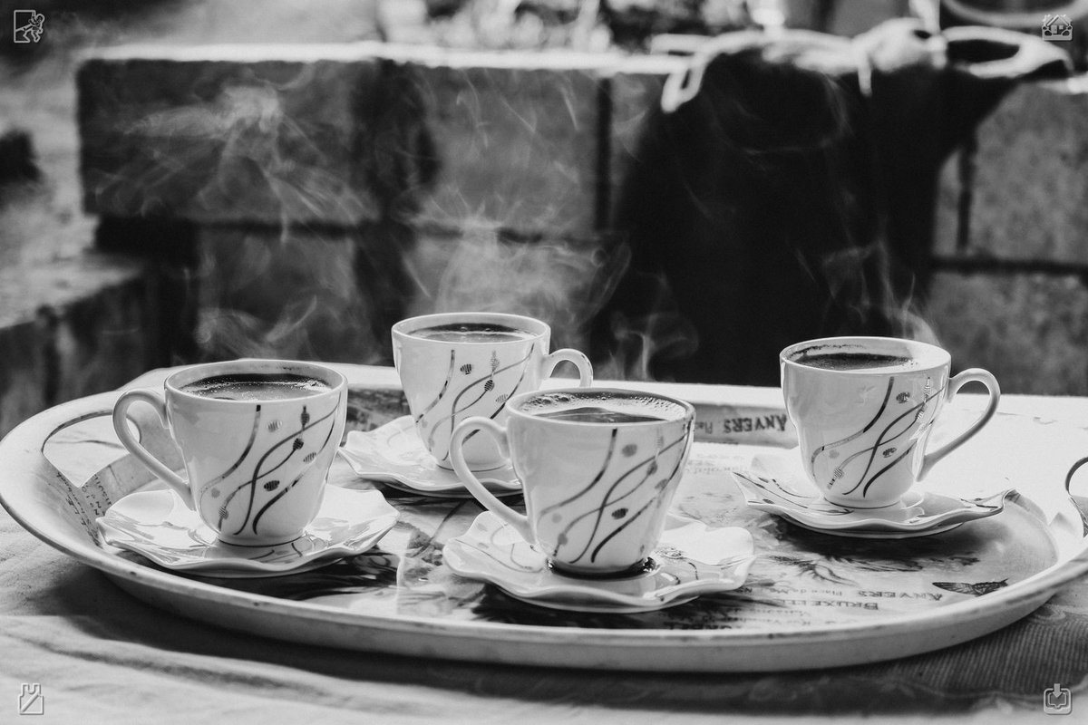 Modibbo53's tweet photo. Breakfast with good company is a lovely way to begin the day. Who would you invite to the table this morning? https://t.co/OxVKntamcW