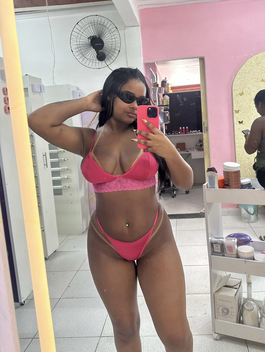 cilaa188's tweet photo. E parece q é mamãe? Kkk 😍👙🔥 https://t.co/jcgvK3Z5pC