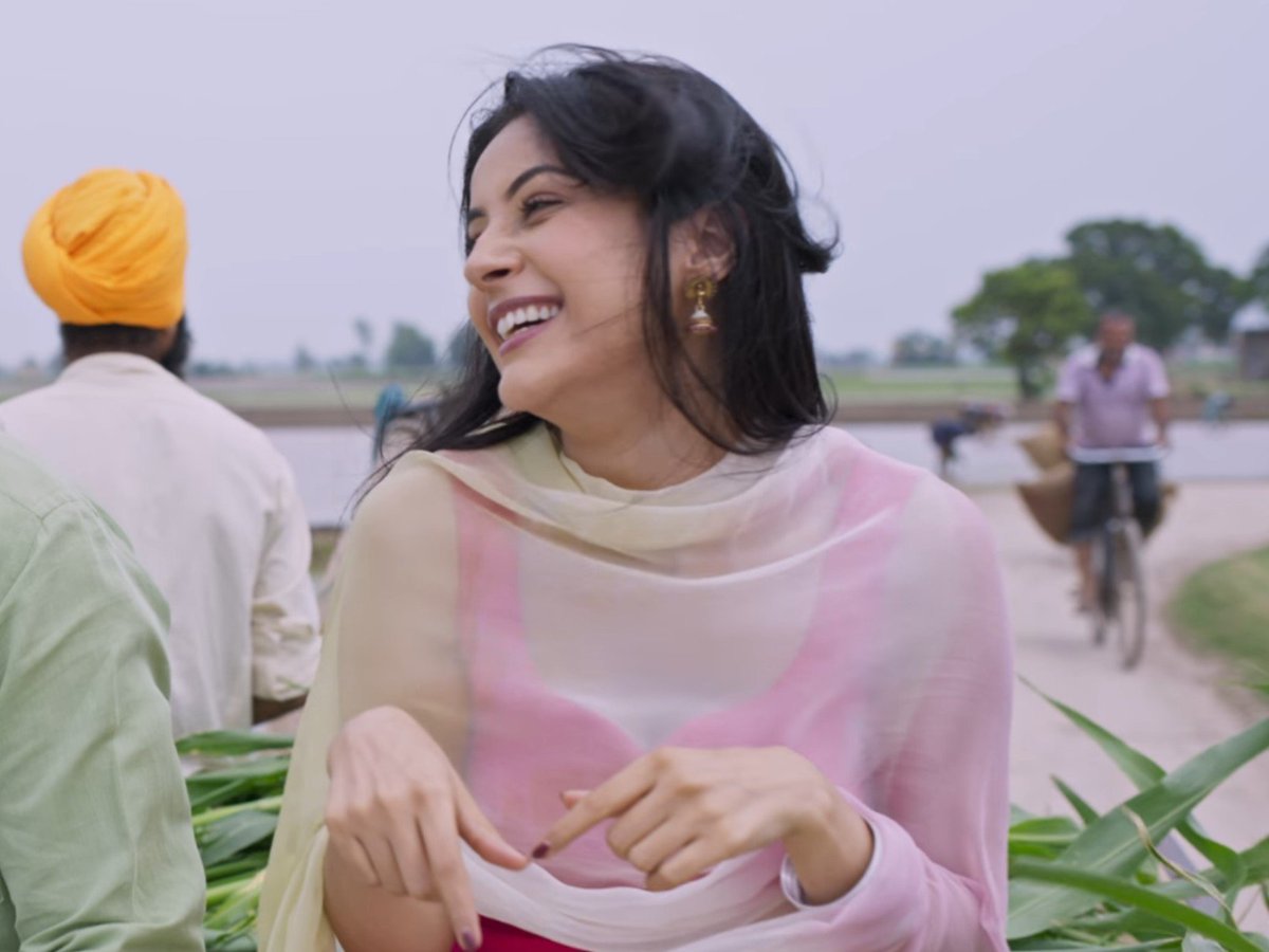 blurr4444's tweet photo. Hasti huye kitni pyaari lagti hai 🫀🤌🏻
SOHNI SONG OUT NOW 
#ShehnaazGill #SinghVsKaur2 #SVK2 https://t.co/PmUxr7NnfJ