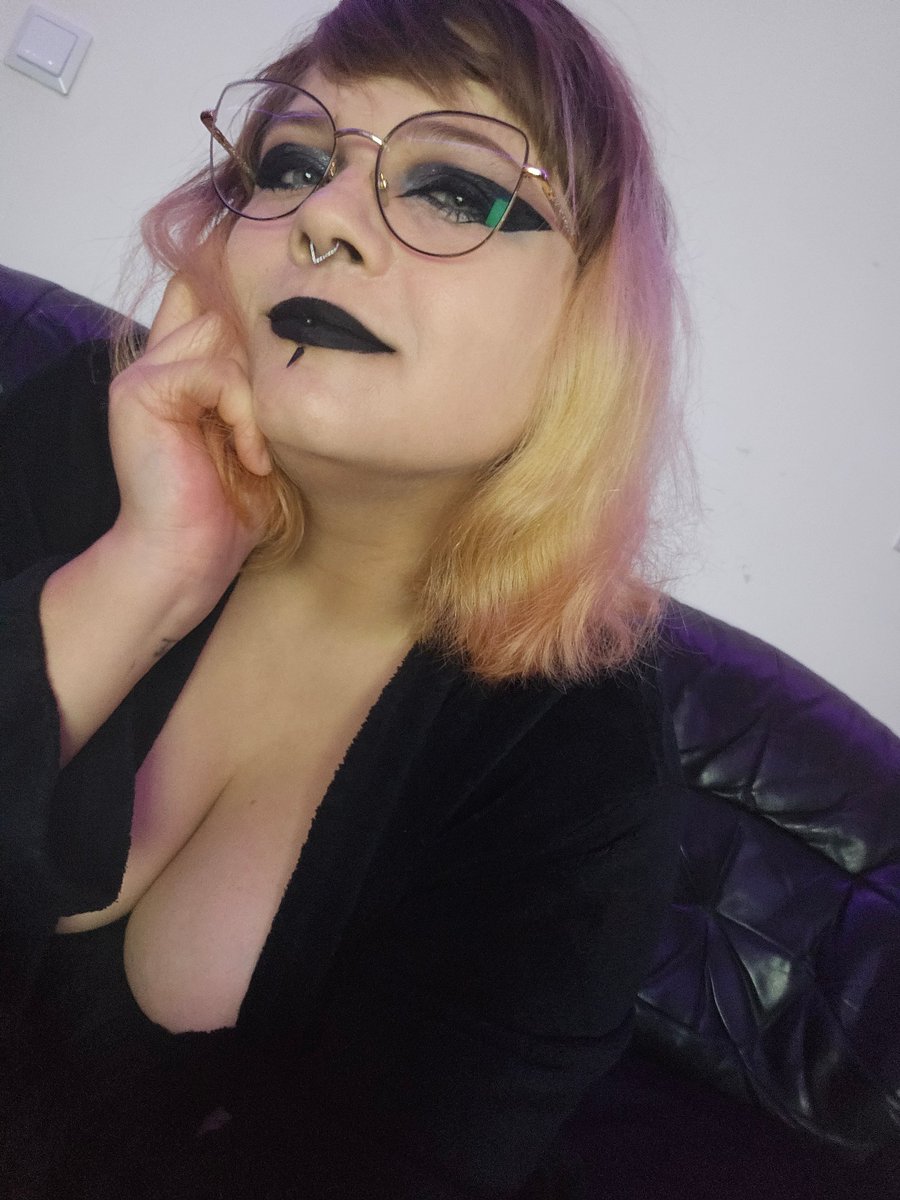 pyrevim's tweet photo. if you wanna see more, you can follow me on my free onlyfans, or instagram. :)))
https://t.co/MIjWZdKgo4
https://t.co/D5IqB5IdDu https://t.co/RlK9X0IVZu