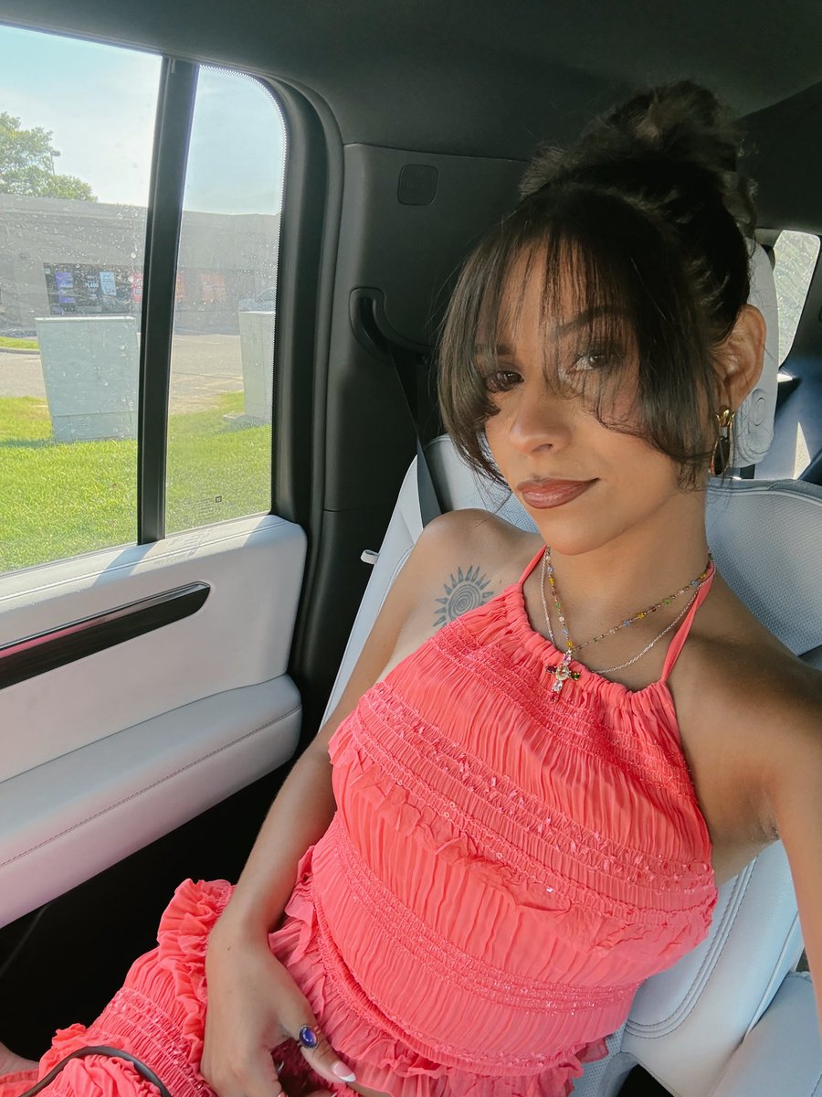 kaayyylaaaa_'s tweet photo. vacation https://t.co/DjAzHuja6q