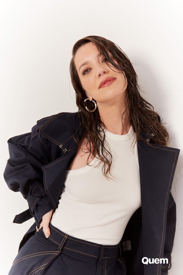 universodill's tweet photo. 📝 Nathalia Dill belíssima nesse ensaio e entrevista para a Revista Quem ✨🤍 

A atriz disse a publicação que : "Todo ator deveria ter noção de que a profissão tem instabilidade."  

🔗Link da matéria: https://t.co/Zl93vgGHPD https://t.co/Smck0Bi5eq