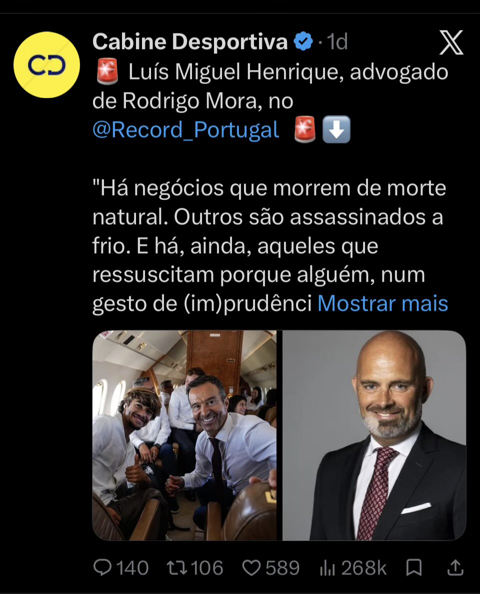 OliviaPint's tweet photo. Como portista, já vi este filme de saídas de jogadores que nos parte o coração 💔 demasiadas vezes.

Vi sair Rúben Neves( não tenho vergonha de dizer, chorei), André Silva, Vitinha, Otávio, Luís Díaz, entre outros importantíssimos para o clube, jogadores que, cada um à sua maneira, partiram um bocadinho o coração de quem ama o FC Porto. Na altura, fiquei aziada com quem dirigia o clube. Como agora fico com quem o dirige atualmente.

Mas a verdade é que passa.
Passou das outras vezes e também há de passar agora.

O que eu não me lembro de ter visto das outras vezes este verdadeiro circo montado à volta de uma venda: fotografias com empresários, comunicações na televisão, textos de advogado comentador a vangloriarem-se do negócio, como se vender um jogador fosse uma conquista maior do que aquilo que ele representa dentro do campo.

E pior ainda quando se aproveita a ocasião para martelar no FC Porto, dizendo que a Roma não confiava no FC Porto, como se fosse necessário transformar uma transferência num julgamento público ao clube.

No fim, fico a pensar: o que custa mais? Perder o jogador ou assistir ao circo feito à volta da sua saída?

O FC Porto pode vender jogadores.
Pode ter dificuldades.
Pode errar.
Pode ser criticado e deve ser, quando for caso disso.

Mas o FC Porto não é, nem nunca foi, um achuncalho de empresários, nem de advogados benfiquistas, nem de interesses pessoais. Que me lembre nunca vi 

O FC Porto é muito maior do que qualquer jogador, qualquer dirigente, qualquer empresário ou qualquer advogado, qualquer Presidente.

Os jogadores passam.
Os presidentes passam.
Os dirigentes passam.
As vendas passam.

O FC Porto fica.

E nós, portistas, também. 💙🤍

Sempre pelo FC Porto.
Contra o circo.
Contra a instrumentalização sulista.
E acima de tudo, pelo respeito à nossa camisola.