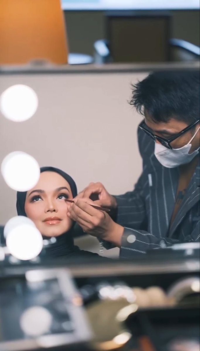 BAD_ARSILA's tweet photo. Siti Nurhaliza x Bubah Alfian https://t.co/J0ztgRn2Pr