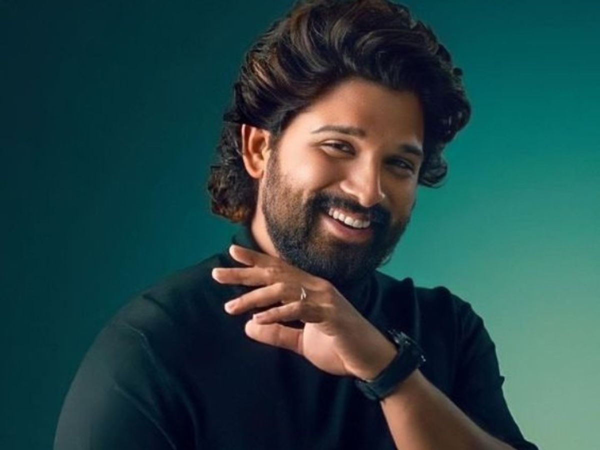 media_akb's tweet photo. Because there is a “BRAND” name called Allu Arjun who is enough to recover all that money 🔥💥 https://t.co/jWg56V2LeY