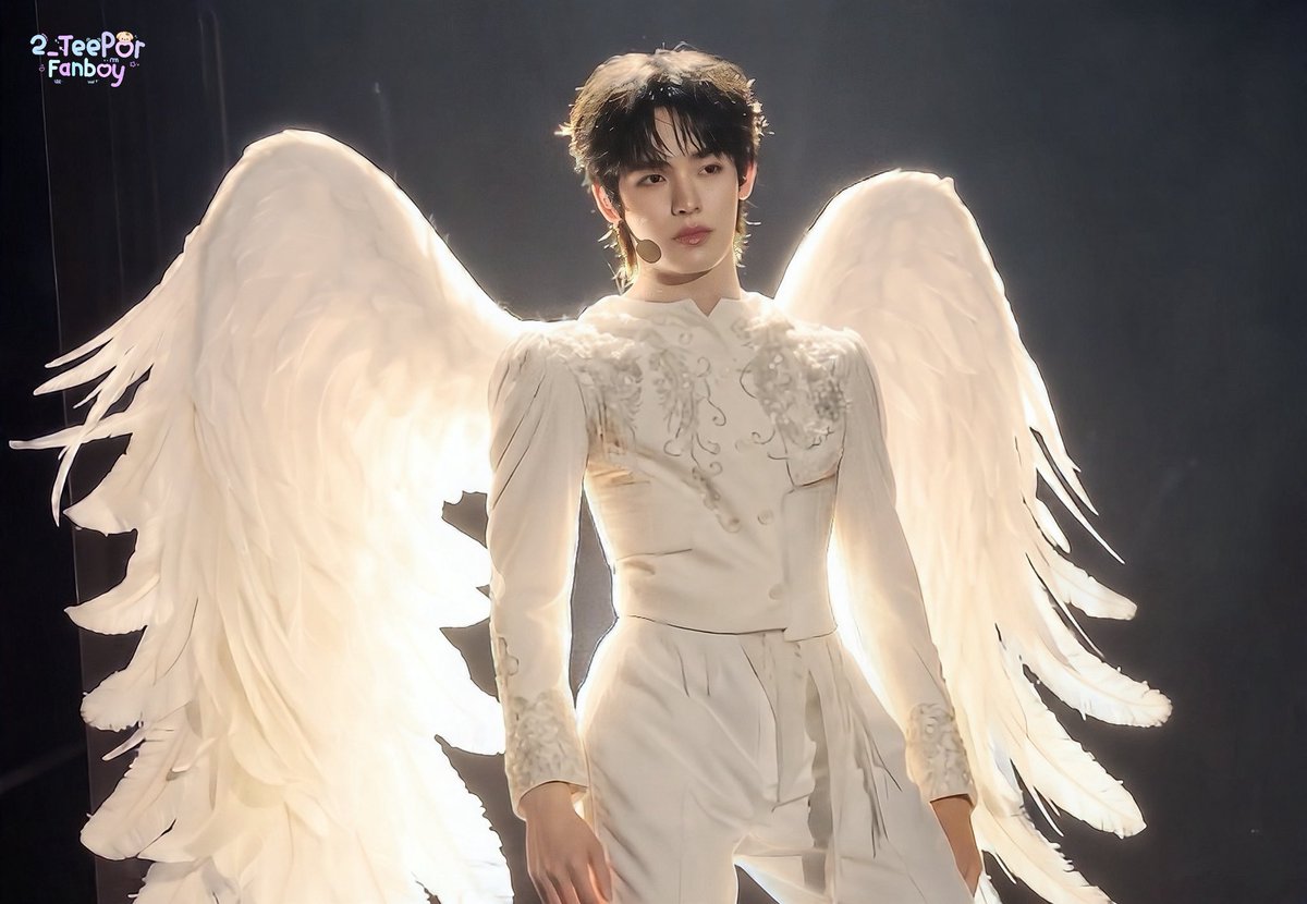 pttpblep's tweet photo. ANGEL POR ARE YOU EVEN REAL ???!!??? FACE CARD, FACE ECONOMY, FACE BANK AND LASTLY BODY IS FUCKING TEAAAAA 😮‍💨🪽 https://t.co/ZbWS5qwiWq