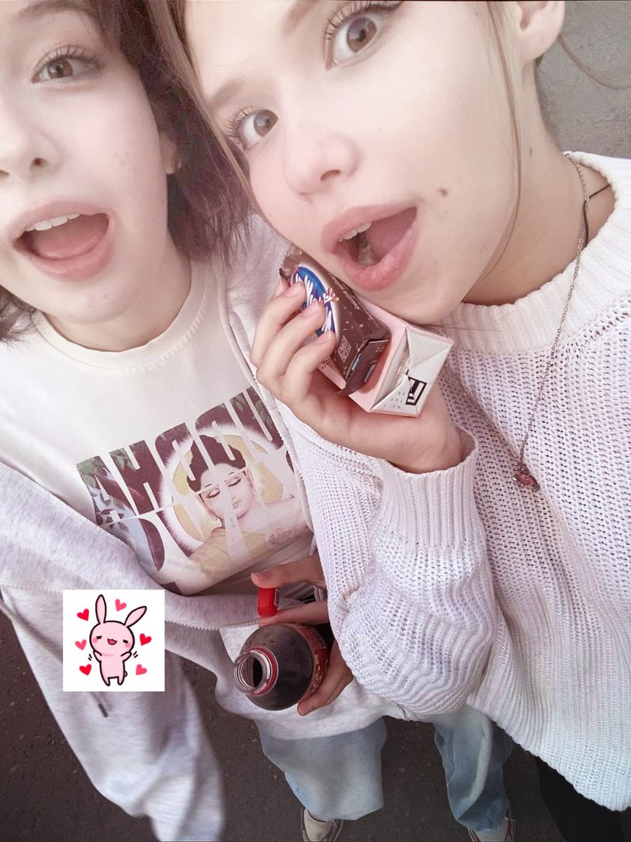 anXoii3's tweet photo. с виклей вайбили✌︎('ω')✌︎
любите милкивейй?? https://t.co/XYLjTrK2rh