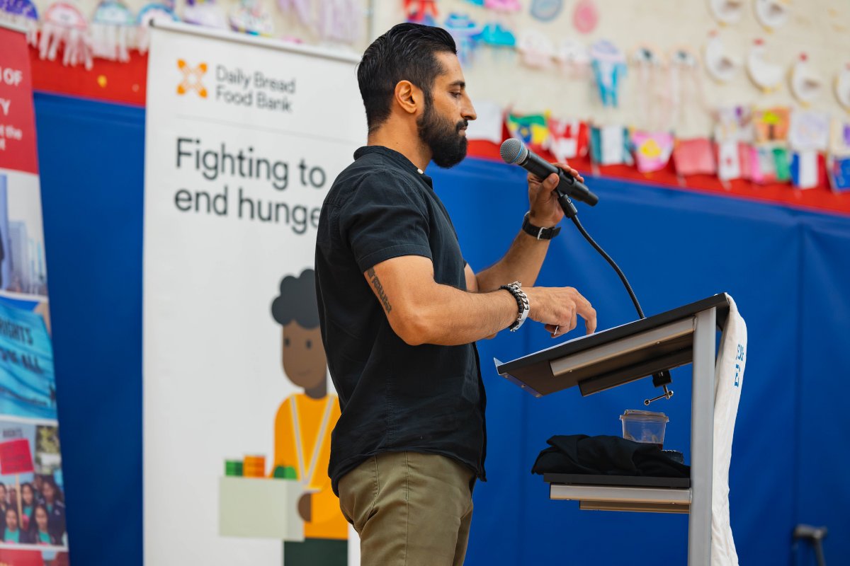 DailyBreadTO's tweet photo. Over 230 people attended our #ScarboroughSouthwest debate in person or online on 8/18 to hear candidates' plans to tackle issues of affordability, food insecurity &amp; more. Thank you to our co-hosts, moderator, candidates &amp; attendees. Watch the recording: https://t.co/3aotu13S1a https://t.co/JaR6j9kZYj