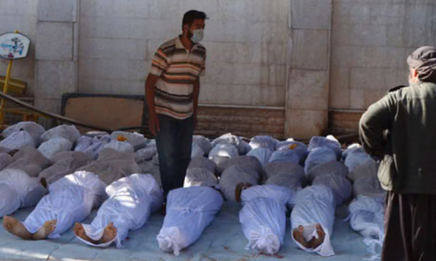 Charles_Lister's tweet photo. 13yrs ago this minute, #Assad's regime began launching artillery rockets loaded with Sarin nerve agent into East Ghouta outside #Damascus, as people slept.

Shortly thereafter, 1,400+ people were dead.

UN chemical weapons inspectors had just arrived on a mission.

NEVER forget. https://t.co/DFM2TtRHyQ