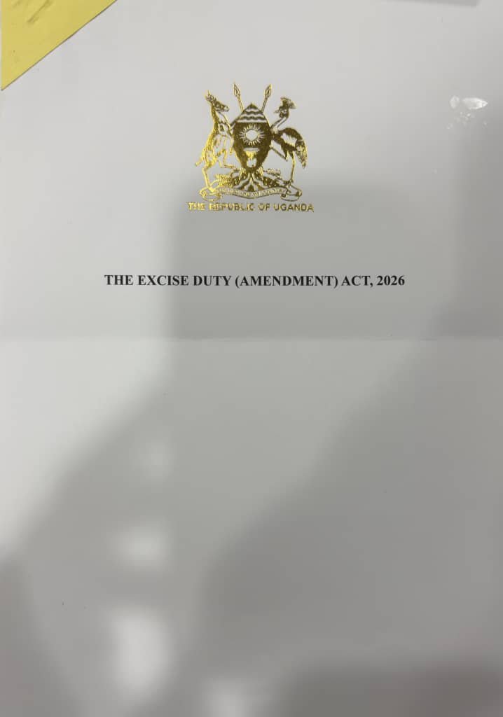 BavuleOfficial's tweet photo. President @KagutaMuseveni has this afternoon signed two(2) bills into law.

1. The Excise Duty(Amendment) Act, 2026
2. The Income Tax(Amendment) Act, 2026 https://t.co/Mg7ckdkcsC