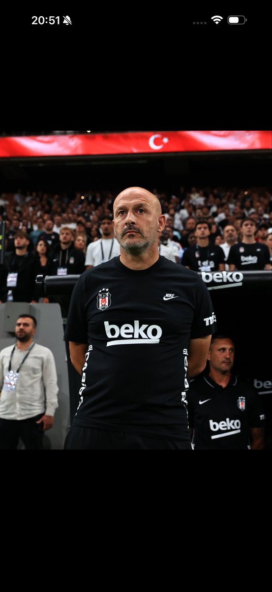 okankoc54's tweet photo. TEŞEKKÜRLER BEŞİKTAŞ TEŞEKKÜRLER VİNCENZO İTALİANO
Oyun gücü var, organizasyonlar var, oyuncu performansında artış var. Mücadele, hırs ve hep oyun içindesin... Her şey için teşekkür ederiz hocam. Biz futbol değil de ne izliyoruz? İnşallah nazar değmez, bu istikrar devam eder ki edecektir, 
Sevgili başkanım; sağ kanat, orta sahalar ve bir de stoper üst seviyede getirin. Bu hoca en iyisini hak ediyor; siz de biz de artık rahat, keyifli, bol golcü Beşiktaş'a yakışan futbol izleyelim. @Besiktas  🦅🦅@SerdalAdali_x
