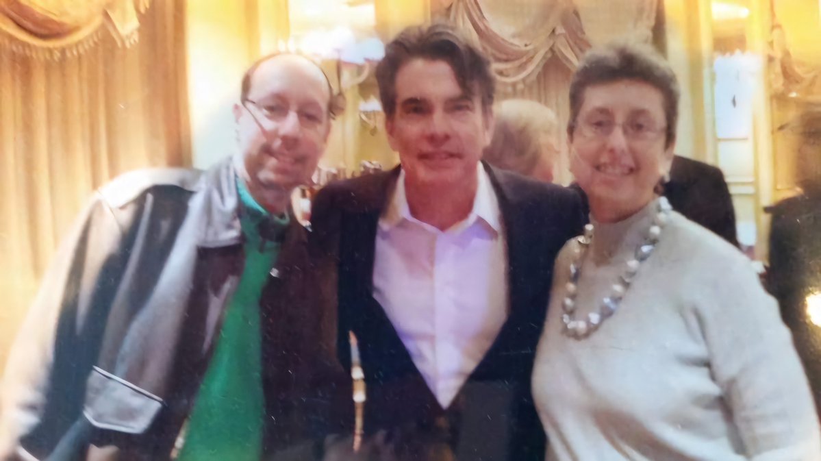 petergfan57's tweet photo. @sketcher1223 @GeorgeSchmidt67 My all time favorite entertainer since 1980 on stage screen &amp; TV https://t.co/skL3iIWtWn
