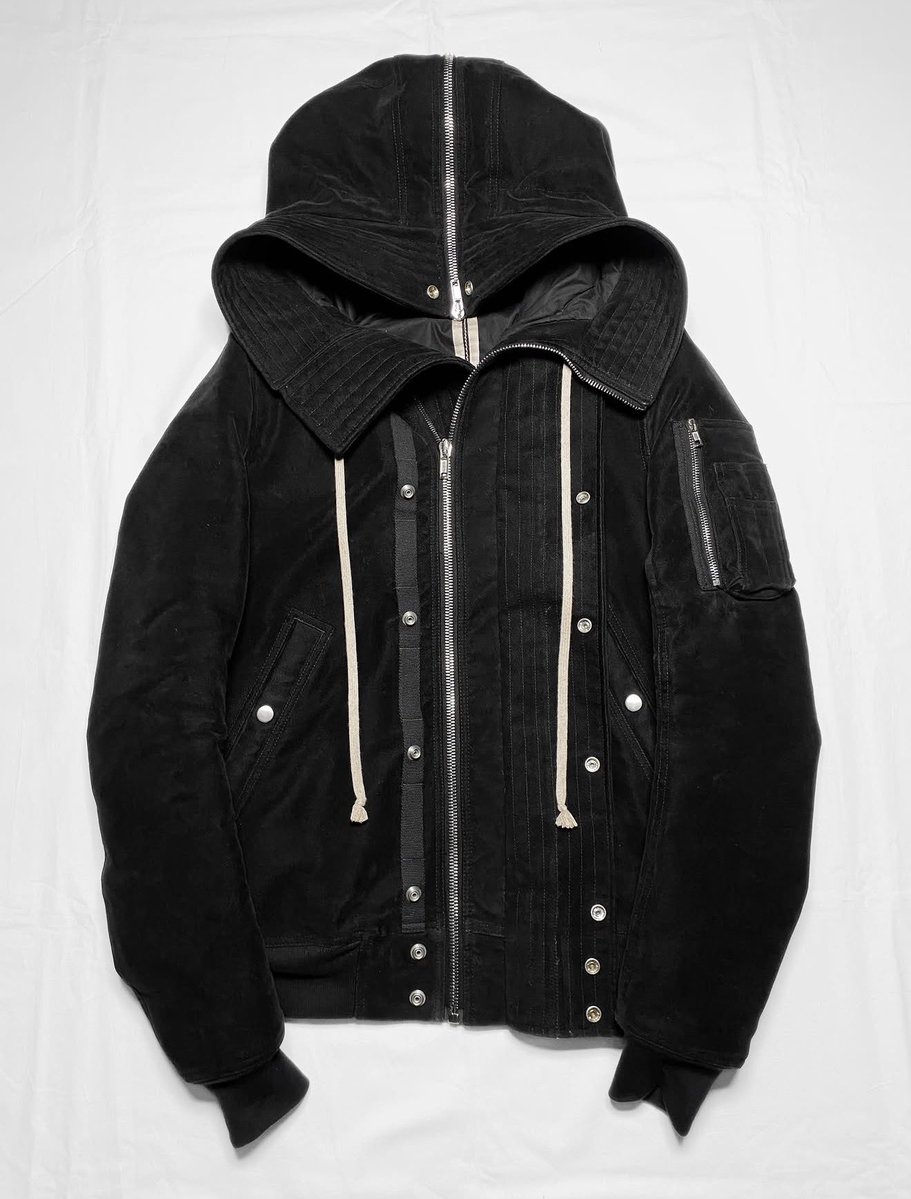freebillin's tweet photo. Rick Owens FW17 “GLITTER” Exploder Bomber Jacket. https://t.co/fcWr6MycjK