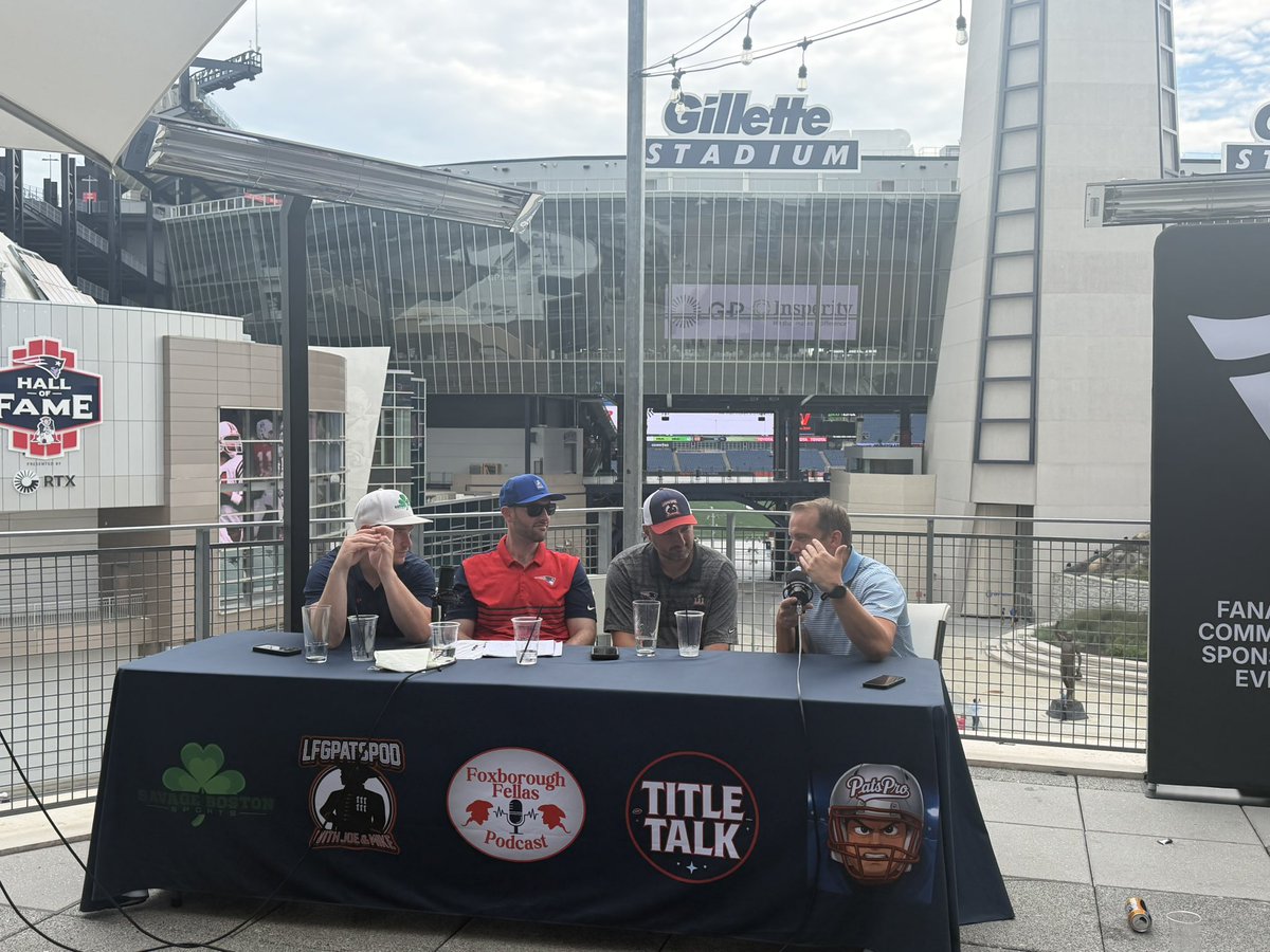 FoxFellasPod's tweet photo. We got 98.5 @Tim_McKone
Thank you for making the haul over here to join the #JointPod
#FanAdvisoryNetwork https://t.co/DMbHz3v3qQ