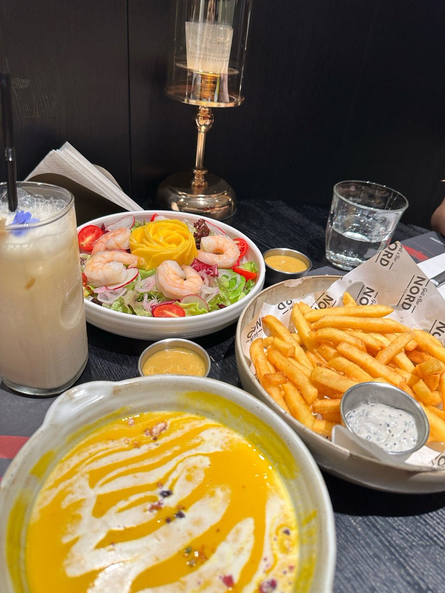 SimontiniC's tweet photo. Late-night snack win: warm taro milk tea with crispy fried chicken. Nothing beats this perfect combo after a long day!， https://t.co/22yfb4bqiU
