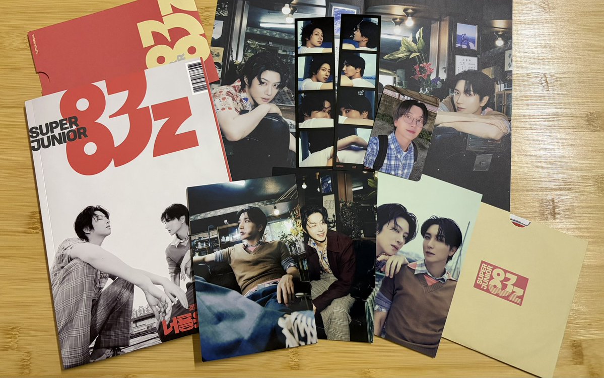 whimsicalyfe's tweet photo. yippie its here !!! thank u so so sooo much once again for doing the GA @fi_ddabongGO <33 im so happyyy to join n win this >.< the album is so sooo pretty too 😭❤️‍🩹 it still feels surreal that they finally had a unit tgt LOL https://t.co/kSSY8TCTM6