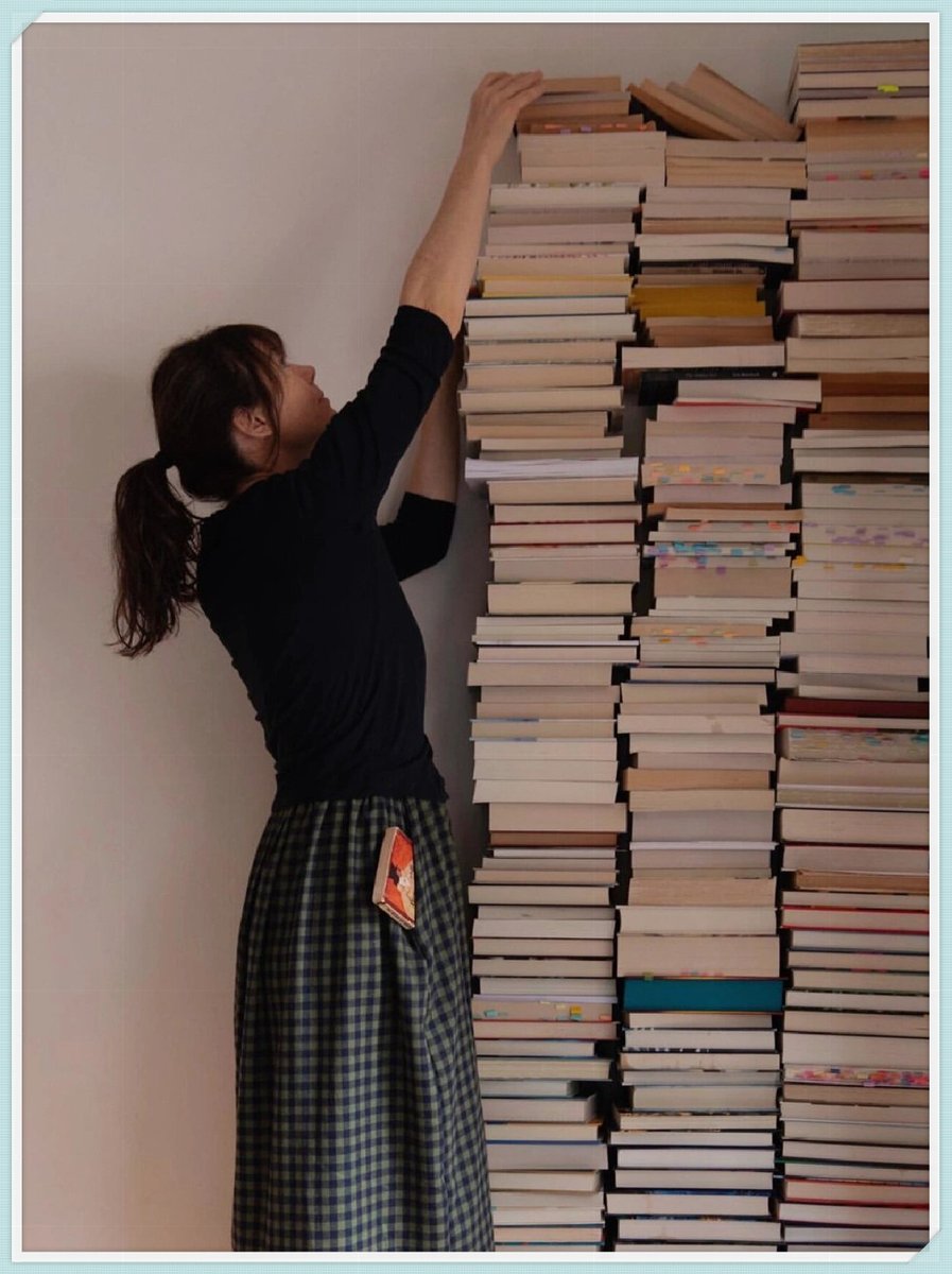 rishichouha's tweet photo. Decluttered my old bookshelf u0026 found so many hidden gems I forgot about! Less clutter, more space to breathe ， https://t.co/BFdFmc9lvT