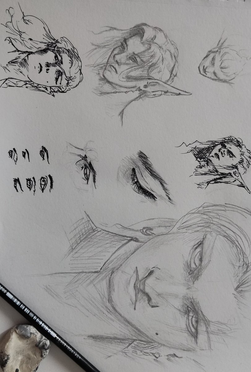 veshmewmew's tweet photo. #DechartGames Art prompt 16.2D Art
Today I wanted to practice some portrait. I'm a little bit rusty, but I got the chance to bring to life my new OC for my personal project from imagination https://t.co/EXdlRBaHKi