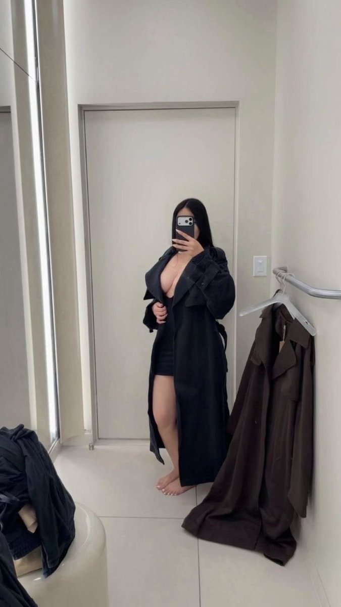 kukudewa112's tweet photo. مساء الخميس الونيس اخح
توني راجعه من الدوام ومسعبل🤦🏼‍♀️
الاكثر تداول : تسريبات اجواء الليله حر قوي تكيف السعودية 🔥♥️ 
وش توقعاتكم لحالة الطقس ؟! في تبوك برد اححح 
الشتاء الماطر الطائف🌨️الخرج سهره أبها موسم الرياض سالب المدينة القصيم مكه المدينة مساج الطائف موجب الدوادمي بريدة عنيزة https://t.co/43M4xsjF7G