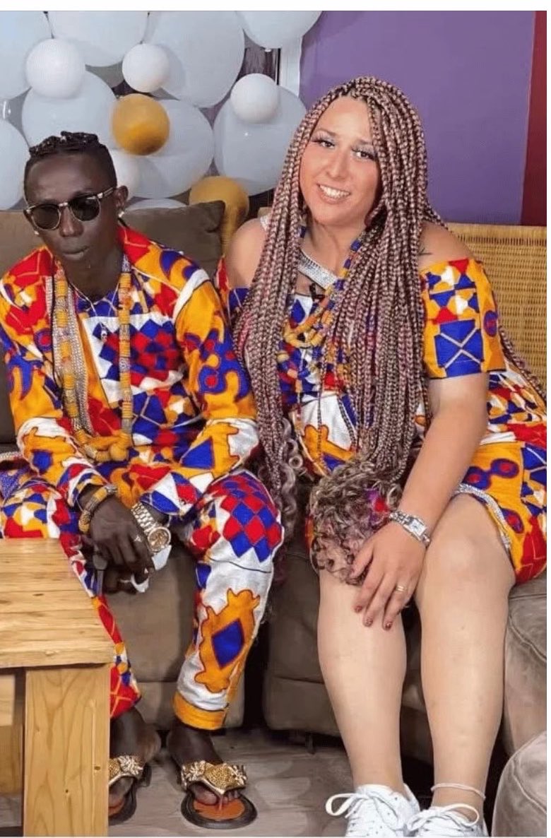 _khendrickk's tweet photo. Patapaa is really winning in life . Got divorced and came back stronger with a 10/10. My GOAT for a reason 😂🐐 https://t.co/UrSGmGrgfd