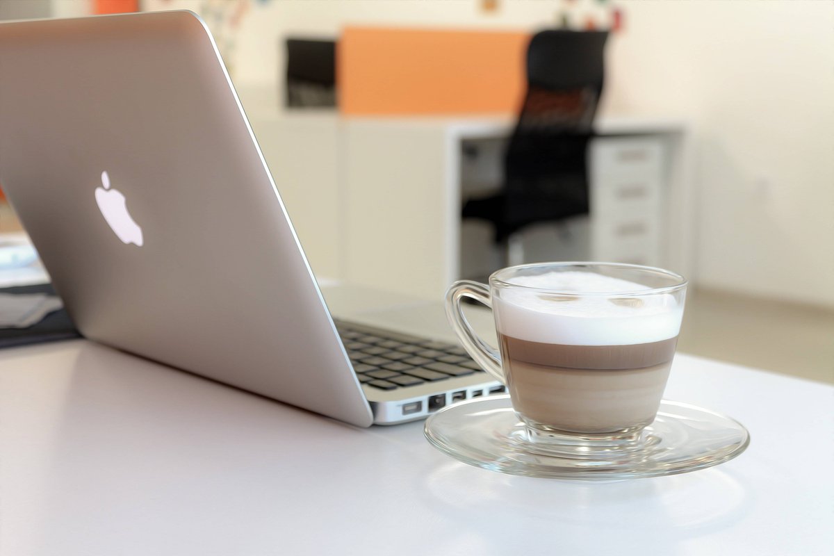 SuneroTy's tweet photo. Just wrapped up a 2-hour team sync on the new project timeline – coffee refueled, notes finalized, ready to tackle tomorrow’s to-do list! https://t.co/YO4NWCwrL6