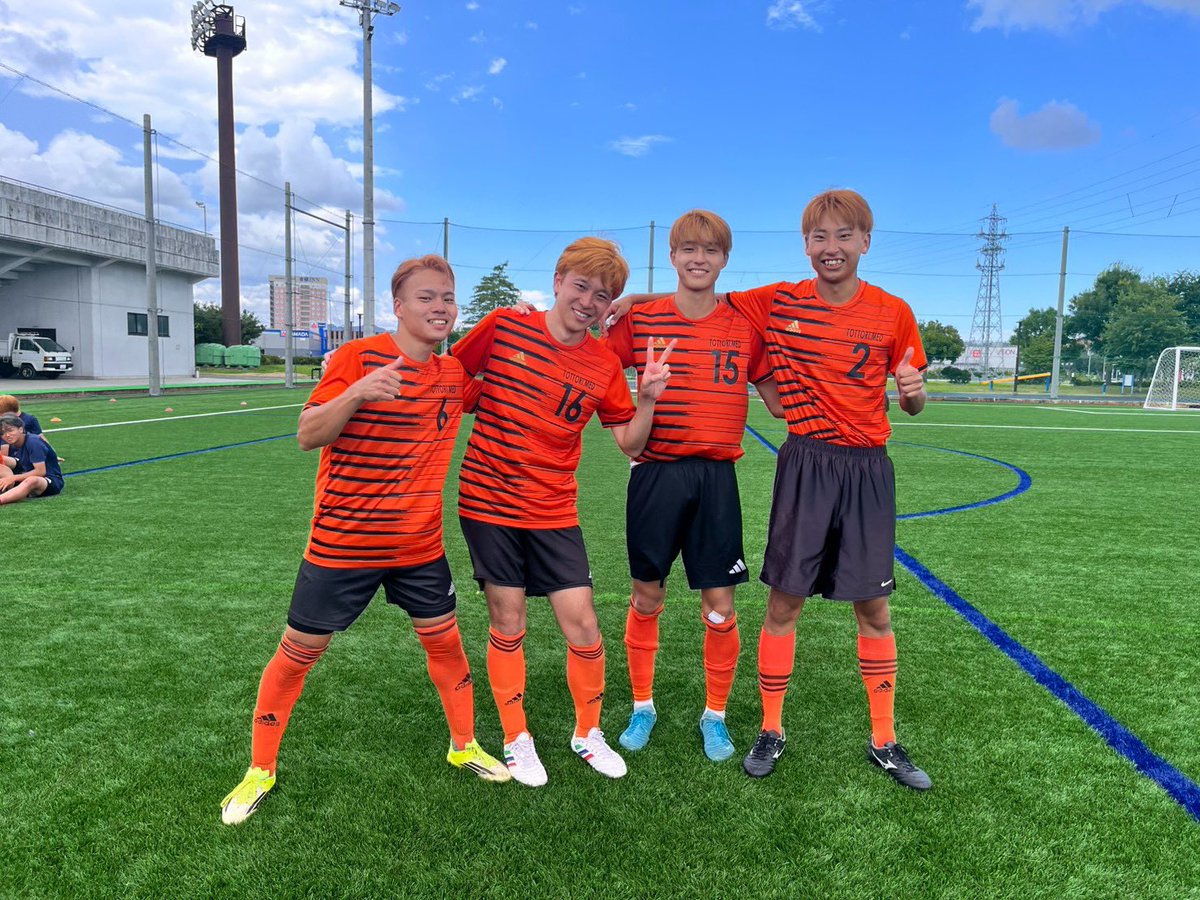tottorimedsc's tweet photo. 先日行われた西医体の結果のご報告です。
1回戦
vs名古屋市立大学

9-0

2回戦
vs愛知医科大学

2-2 (PK3-4)

1回戦目は大量得点により快勝しました。2回戦目は2点を先制したものの終盤に追いつかれPK戦で敗北しました。最後に、応援に来てくださった皆様本当にありがとうございました。 https://t.co/G57T8f48JE
