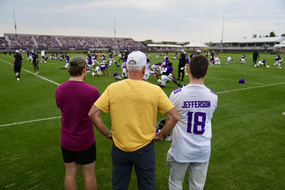 GovTimWalz's tweet photo. Thanks to the Vikings for having me out today. Fall can’t come sooner. https://t.co/sgTYfLz3H3