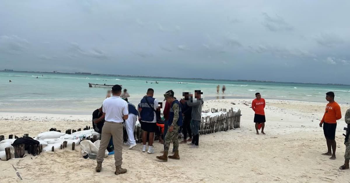 VigiaCiudadano7's tweet photo. EL CASO DE MIGRACIÓN, ¡TODA UNA MAFIA DELICTIVA!

Contra lo que se suponía, el Instituto Nacional de Migración de Quintana Roo resultó todo un cochinero encabezado por su destituido titular, el Almirante de la Armada de México, Carlos Manuel Bandala González, ya que detrás de corrupción, 935 documentos migratorios irregulares y posible de trata de personas -niñas principalmente-, con los que se hicieron millonarios negocios con cubanos y venezolanos, se involucran oficialías del Registro Civil y una red criminal en el Caribe vinculada a Raúl Rodríguez Castro, (a) “El cangrejo”, nieto del ex presidente de Cuba, Raúl Castro…

Mauricio Alejandro Patiño Arroyo, encargado.

✍🏻 Luis A. Cabañas