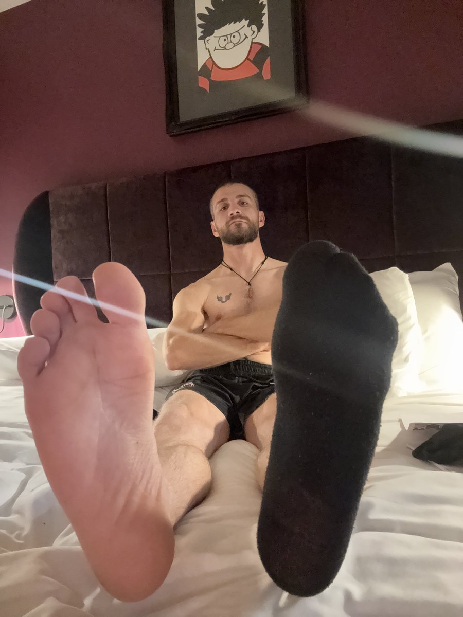 CashMaster_Tom's tweet photo. with or without https://t.co/yRzK5fMCi8