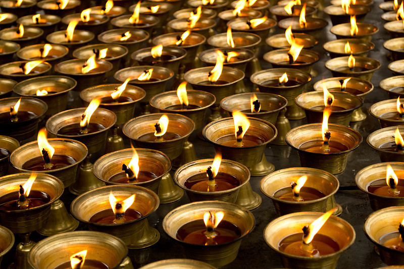 gamalEsmail5's tweet photo. Gather around the light! Warm Diwali wishes to you and yours https://t.co/GUi59b7Qlh