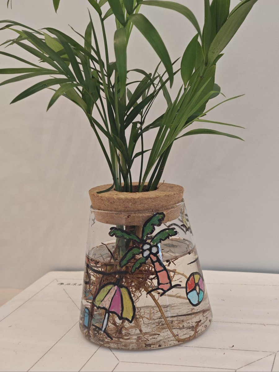AnkaAni's tweet photo. Turn an old glass jar into a cute planter with paint and twine – saves waste and adds charm to my desk! https://t.co/43kpxVsdqr