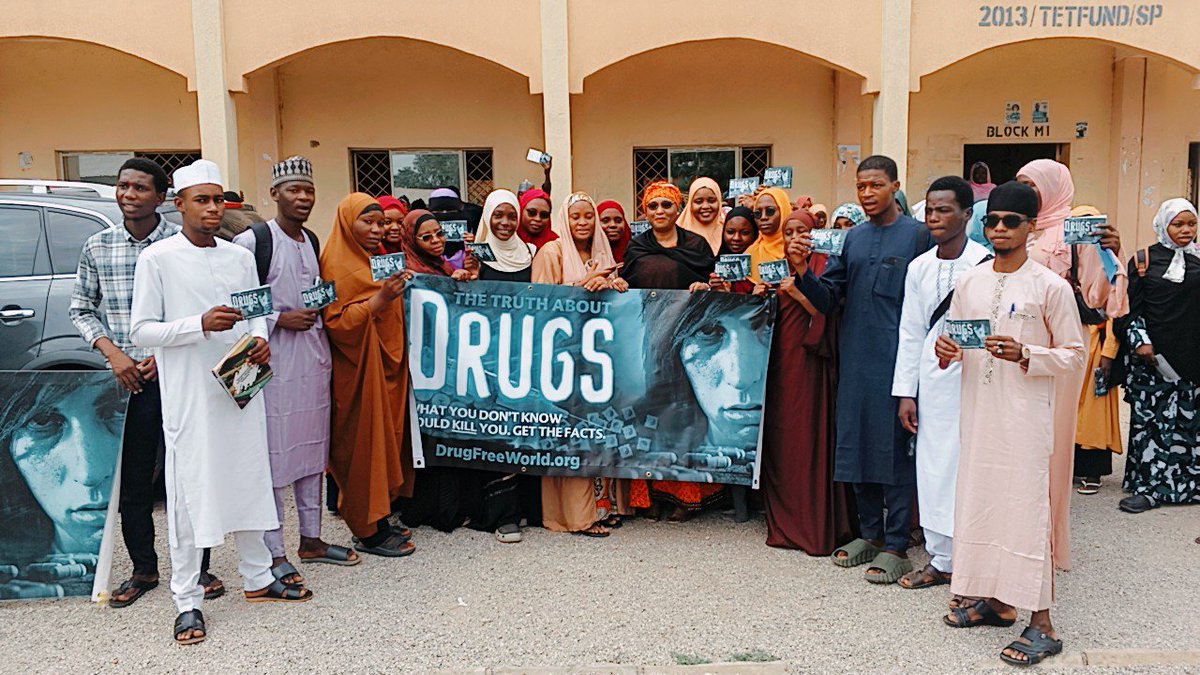 mairohassan's tweet photo. As is my tradition, I conclude my last lecture with students with sensitization session on drug abuse. Today was no exception. My Level 300 ENG 3201 students had an engaging discussion &amp; pledged to support drug abuse prevention. https://t.co/4KBJkIUPJ2