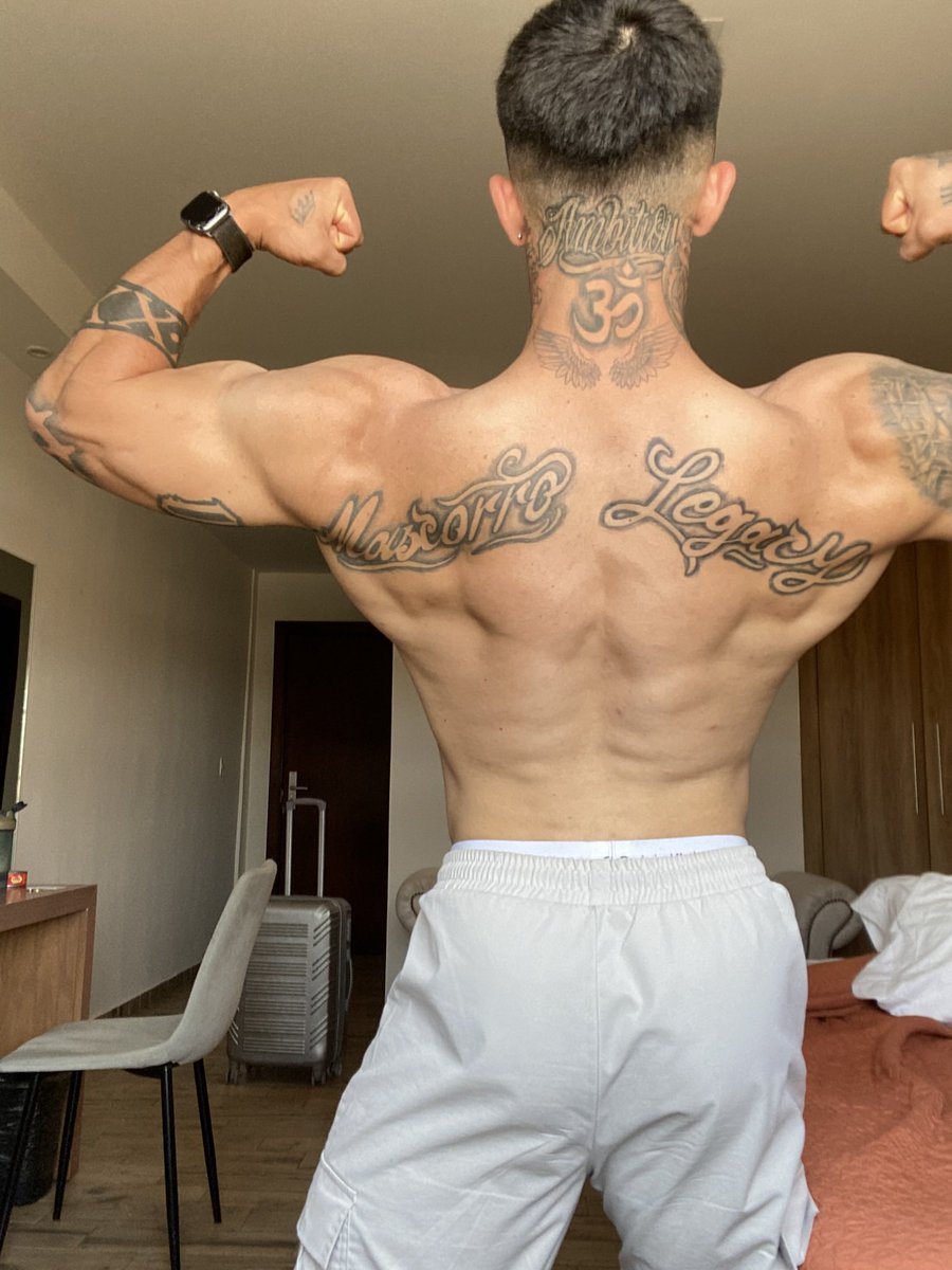 GioMalo_69's tweet photo. ๐ฆ
#FitLifestyle #MensPhysique #Consistency #Focus https://t.co/KsSr77wlMa