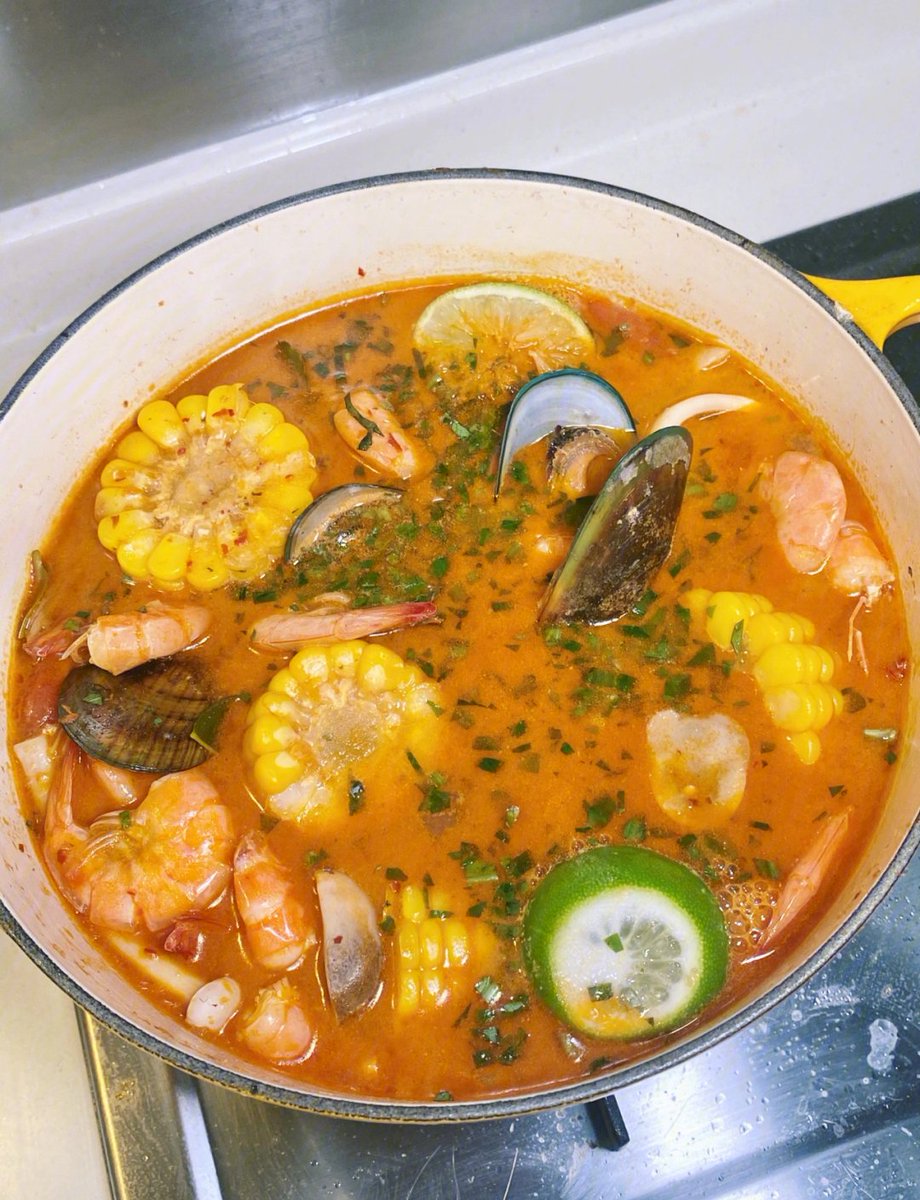 lita_germanny's tweet photo. Just tried spicy tom yum goong at a tiny hidden Thai bistro—zesty, fragrant, and hits all the right flavor notes!， https://t.co/icEYZF2AK5
