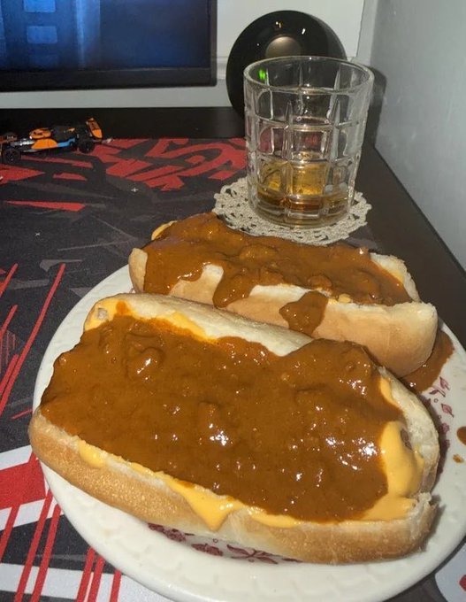Amazingeye735's tweet photo. Eat or pass? https://t.co/rhGPz34A3C