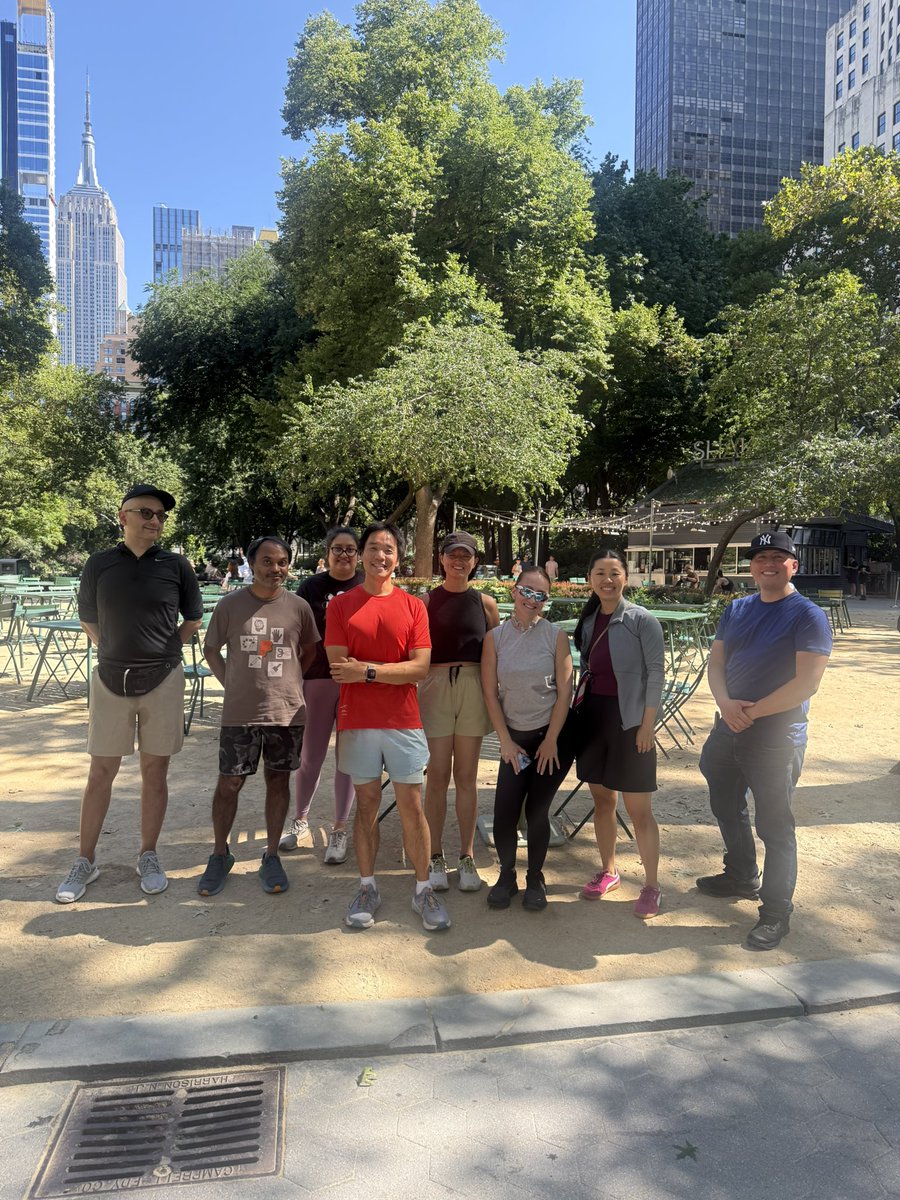 nyproductdesign's tweet photo. We got some designers and product people together for our second Sprint Review social run and walk for the last Manhattan Summer Streets last weekend!

What a vibe it was to run and walk on Park Ave! 🎉😎 And we obvs had to get coffee and pastries after too. https://t.co/7nURNz03nH