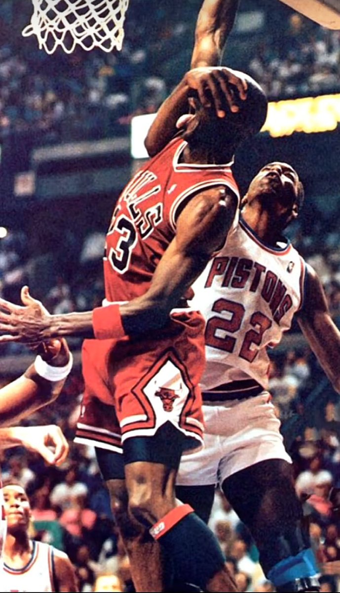 wegonbeight's tweet photo. @Shane00 If u say mj never got hard fouled u actually have never watch a basketball game in your entire life and u should not be talking about basketball https://t.co/rhfVhjDtEG