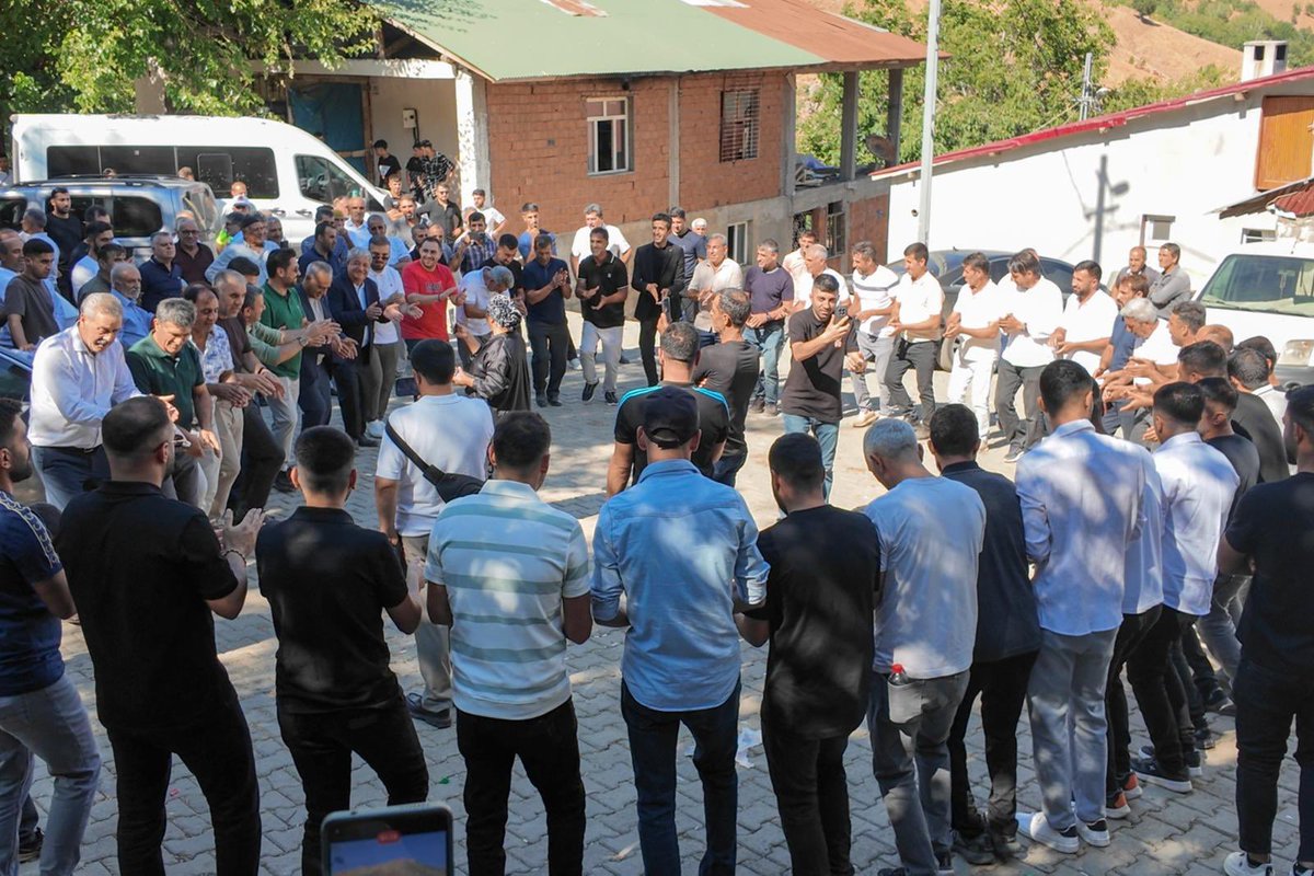 bingolakparti's tweet photo. İl Başkanımız Avukat @yilmaz_seven Genç Alaattin Köyümüzde düzenlenen Ömer Dede Festivali’ne katıldı. 

Kıymetli vatandaşlarımızla bir araya gelerek festival coşkusuna ortak oldu. 

@MSaitKolak @_akpartigenc https://t.co/7QcBj99MWv