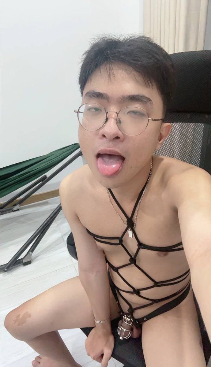 Dofu1122's tweet photo. Các anh thích Khoa trong bộ dạng nào?
Dễ thương🥰
Dâm đãng🥵
Cmt cho Khoa biết nha🥳🥳🥳
——————
Khóa cặc ngày 4 https://t.co/gcM5x2p0Ch