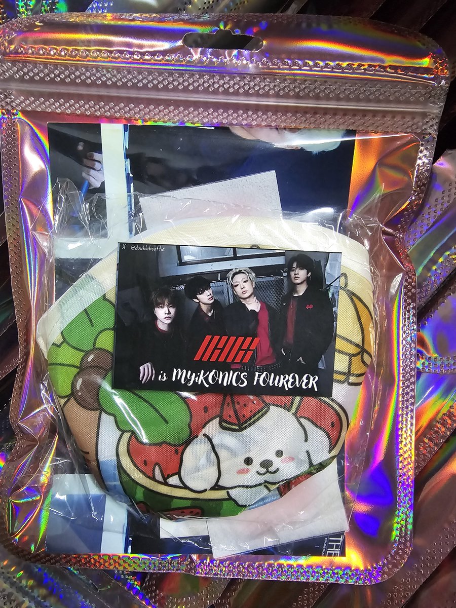 doublebsoftie's tweet photo. My not so iKON freebies😂 
Will be giving out freebies(randomly) at both iKON FOUREVER TOUR Jakarta &amp; Kuala Lumpur! 

Jakarta 🇮🇩
: 21/8/2026 - Istora Senayan

Kuala Lumpur 🇲🇾
: 22/8/2026 - Idea Live area

SEE YALL THERE!🫶

#iKON_FOUREVER_TOUR
#iKON_FOUREVER_JAKARTA.
#iKONinKL https://t.co/a7rYwxOT36