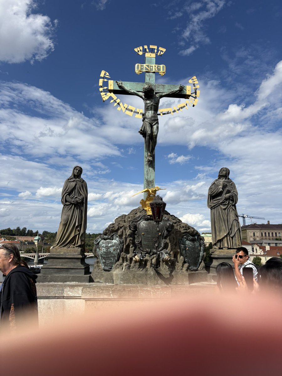 jamie_maxing's tweet photo. Mom’s traveling again https://t.co/gYZpNe2SCf